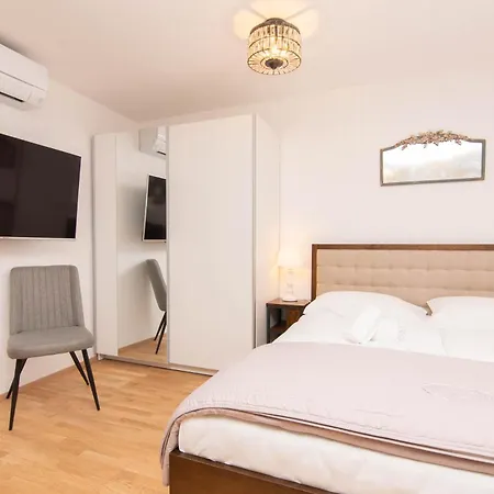 Leonel By Locap Group Apartamento Piran