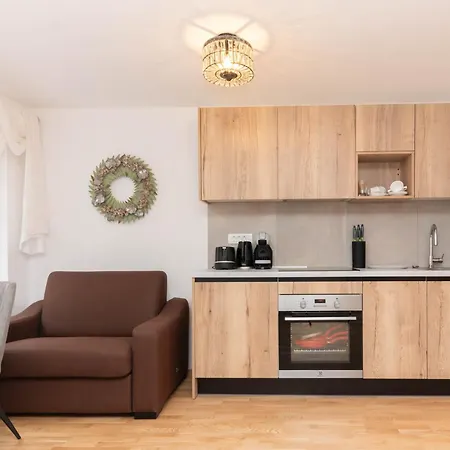 Leonel By Locap Group