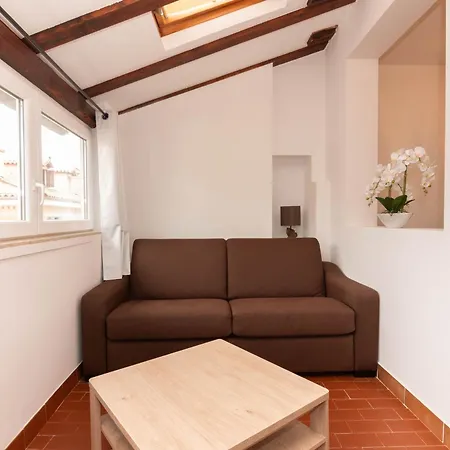 Leonel By Locap Group *