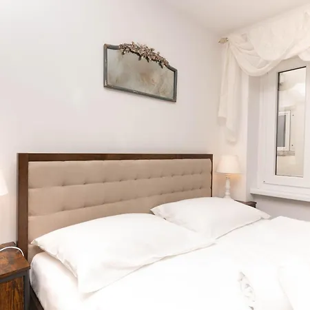 Leonel By Locap Group Apartma *