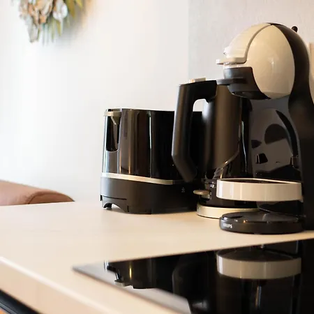 Leonel By Locap Group *