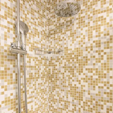 Leonel By Locap Group Piran