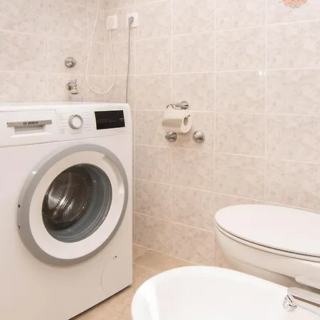 Leonel By Locap Group Piran