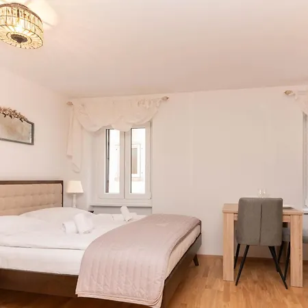 Leonel By Locap Group