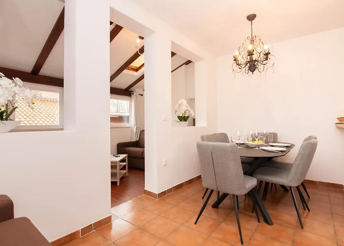 דירה Leonel By Locap Group