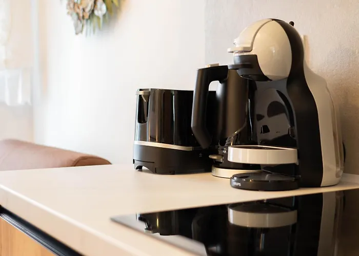 Leonel By Locap Group *