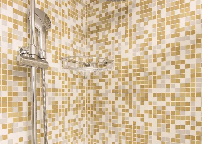 Leonel By Locap Group פיראן