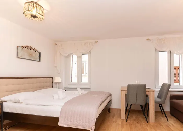 Leonel By Locap Group